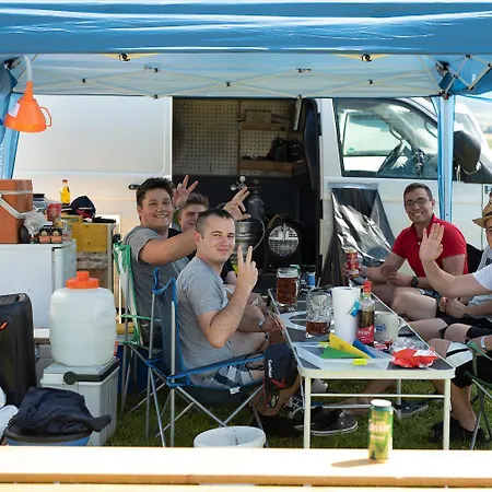 Easy مكان تخييم