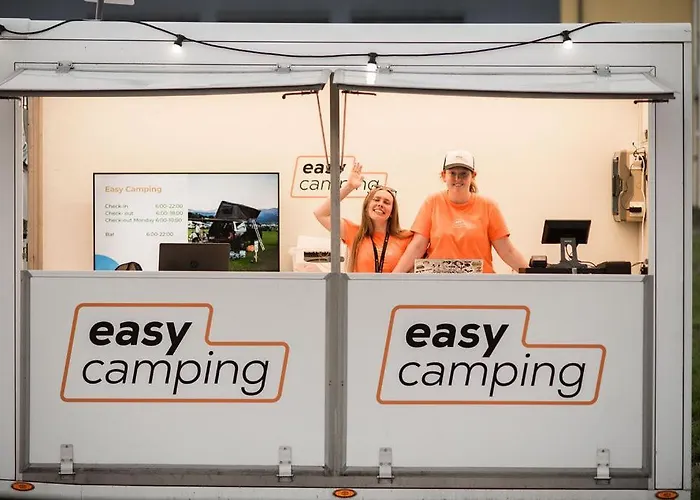 مكان تخييم Easy